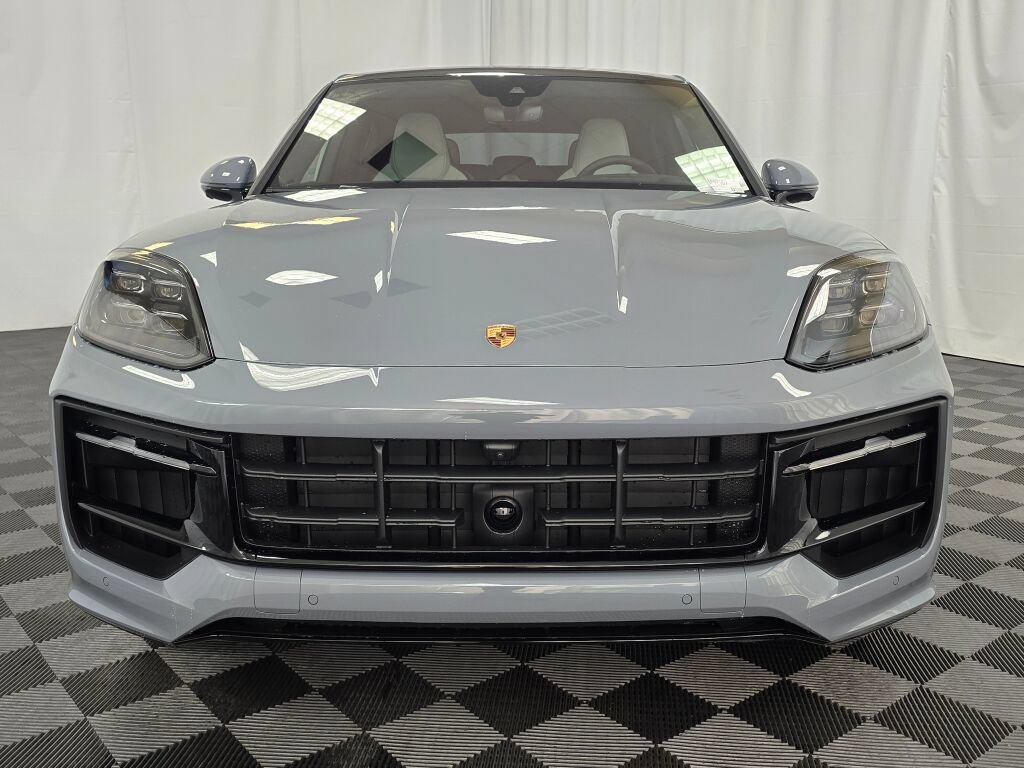 New 2026 Porsche Cayenne GTS AWD/4WD image 10