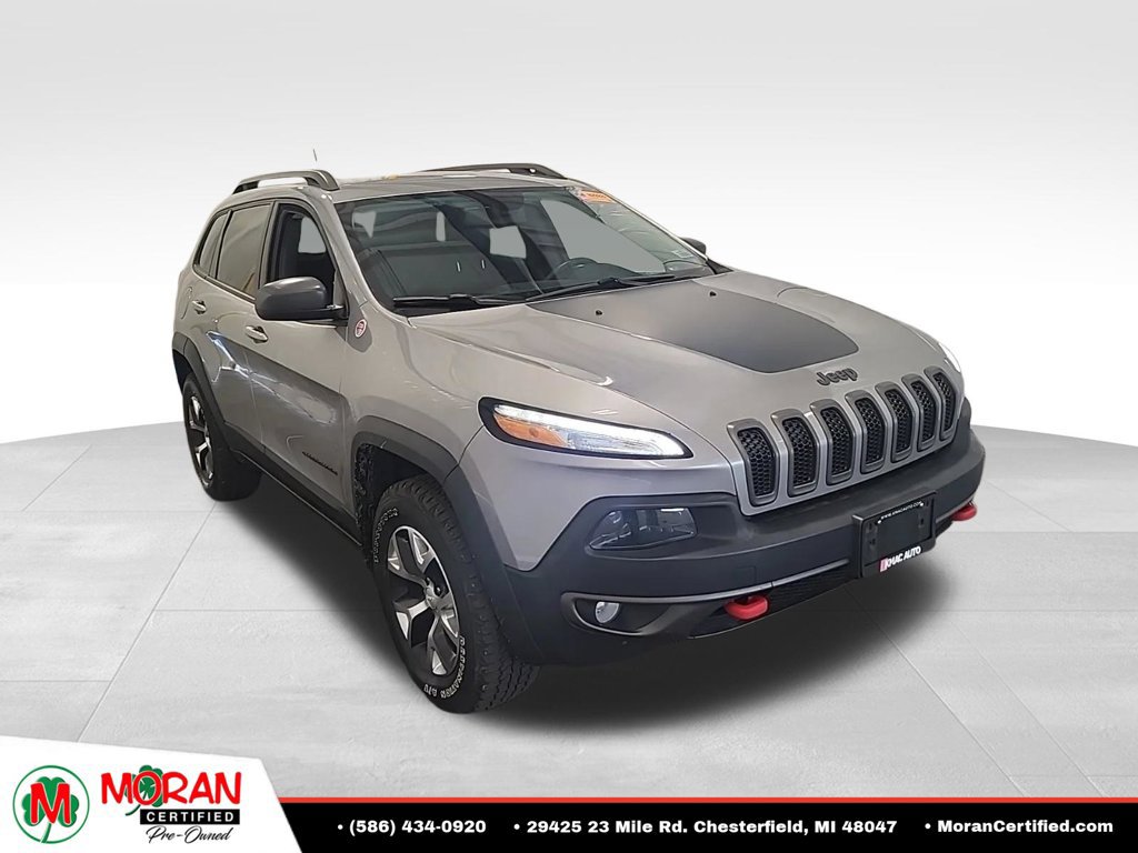 Used 2017 Jeep Cherokee Trailhawk w/ Cold Weather Group AWD/4WD image 5