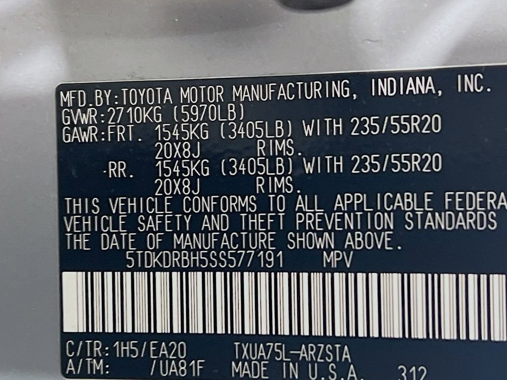 Certified 2025 Toyota Highlander XSE image 34