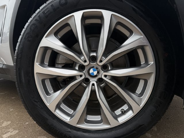 Used 2018 BMW X3 xDrive30i AWD/4WD image 8