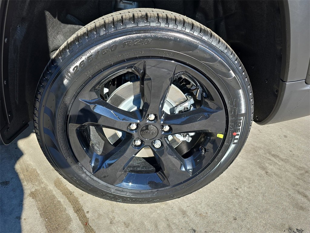 New 2025 Jeep Grand Cherokee L Limited image 35