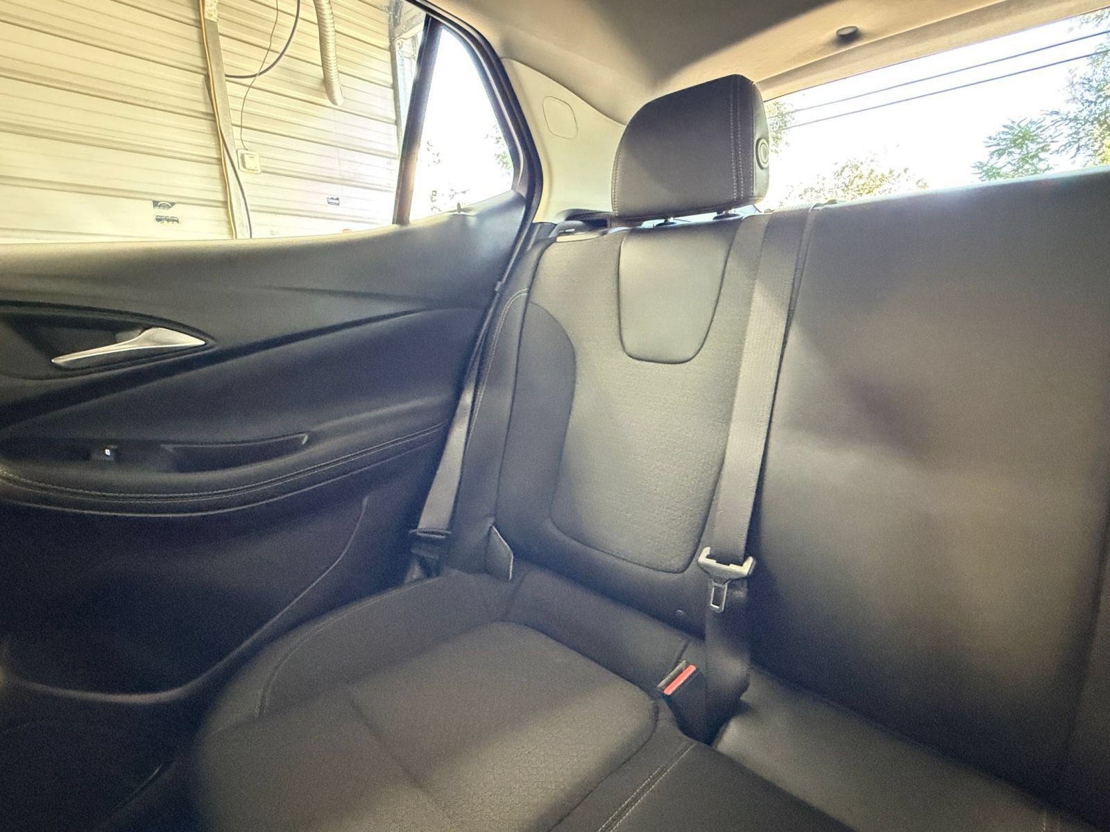 Used 2025 Buick Encore GX Preferred AWD/4WD image 37