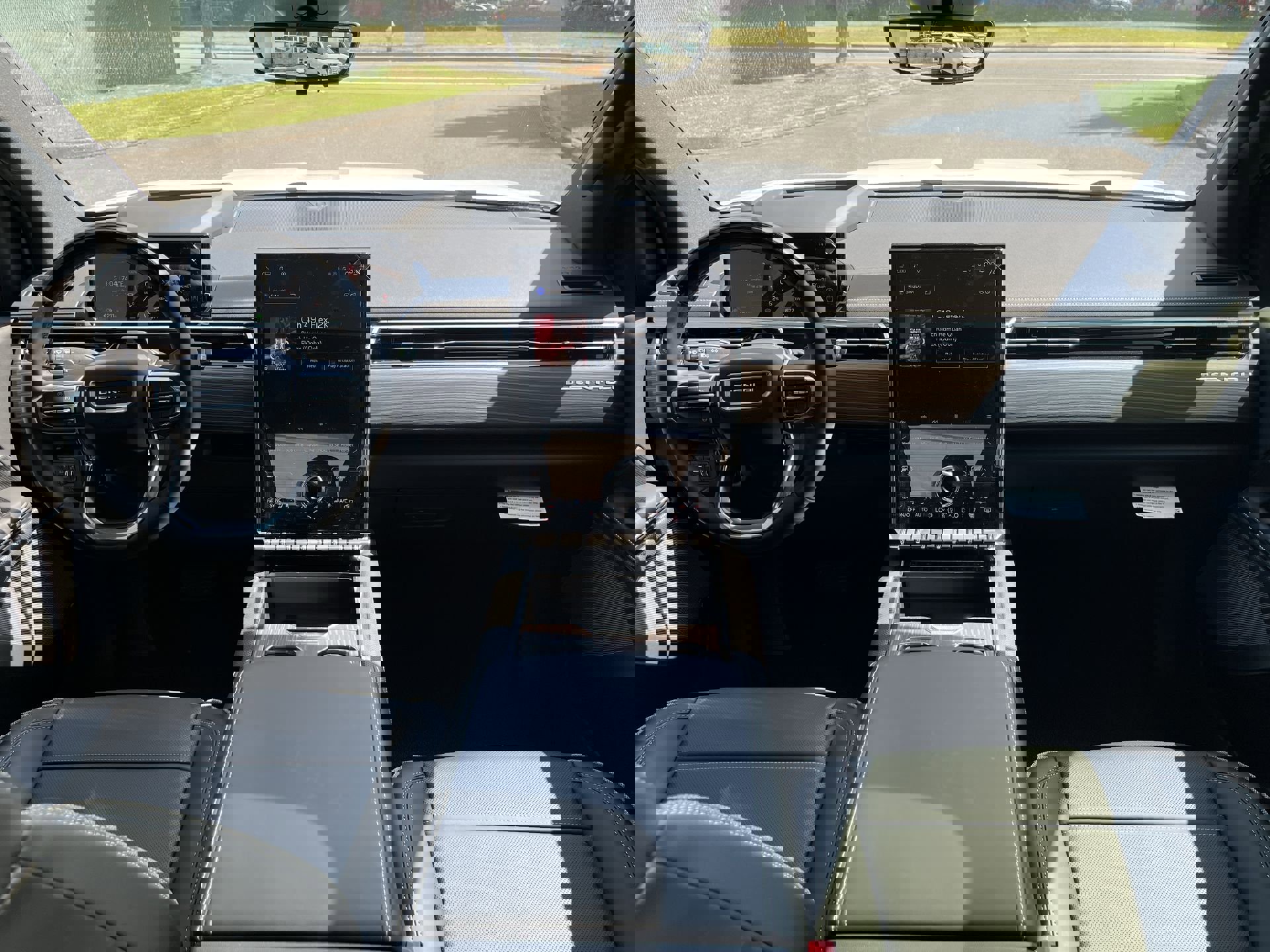 New 2025 GMC Sierra EV Denali image 54