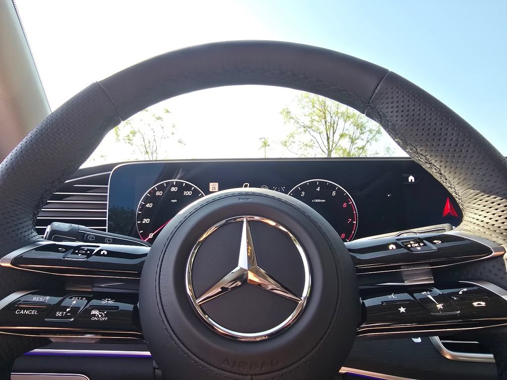 New 2026 Mercedes-Benz GLS 450 4MATIC image 31