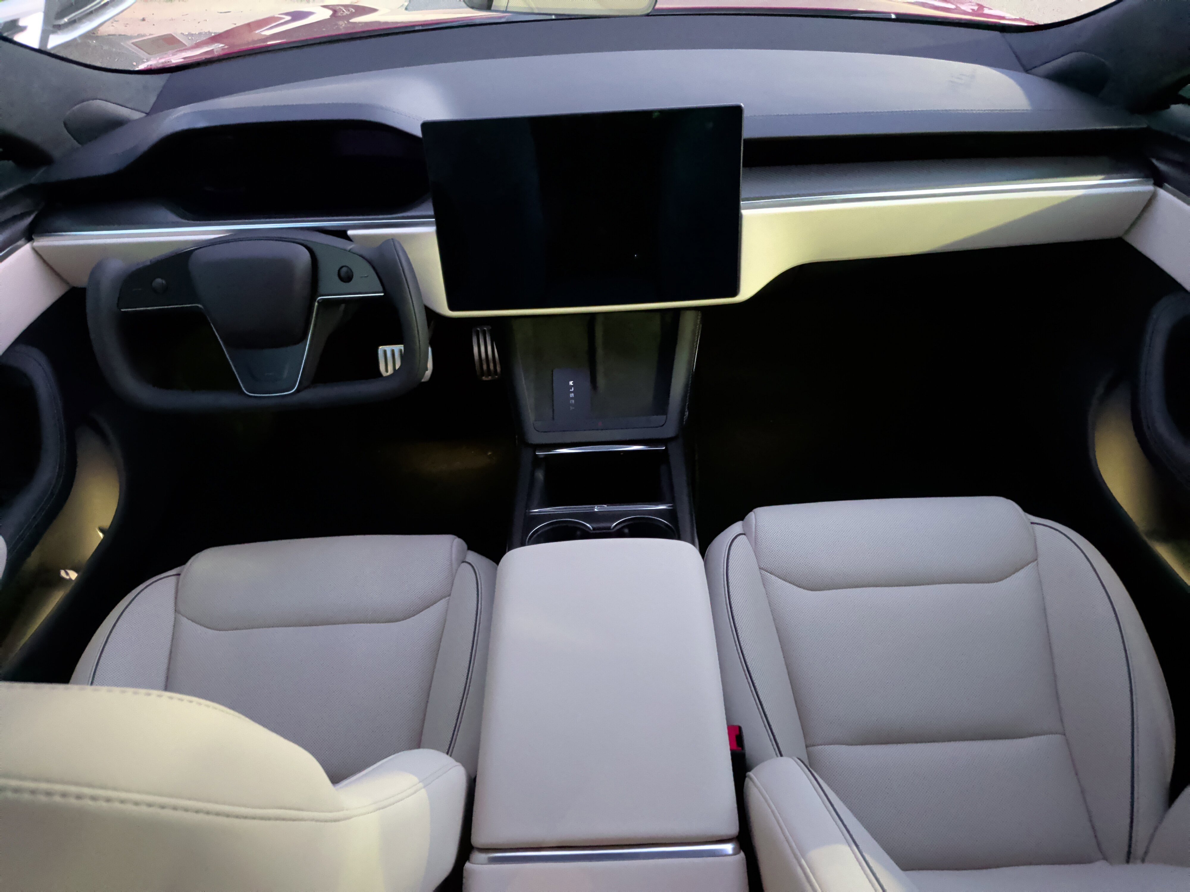 Used 2023 Tesla Model S Plaid image 28