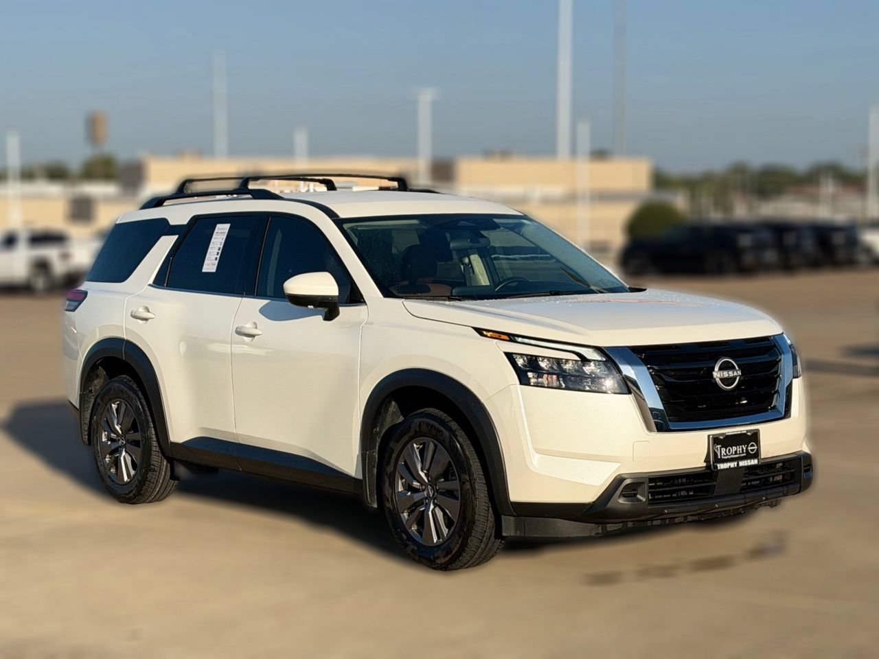 Certified 2024 Nissan Pathfinder SV FWD image 6