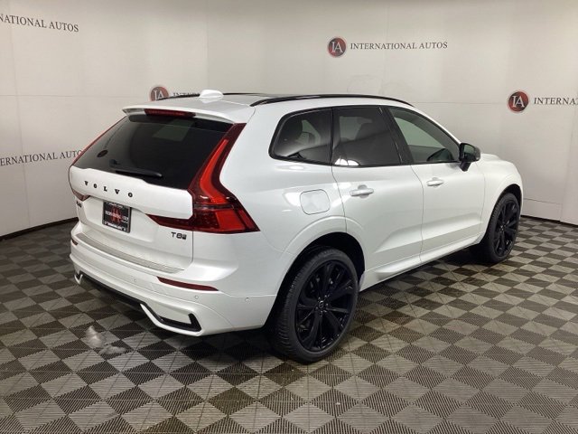 New 2026 Volvo XC60 T8 Ultra w/ Climate Package image 5