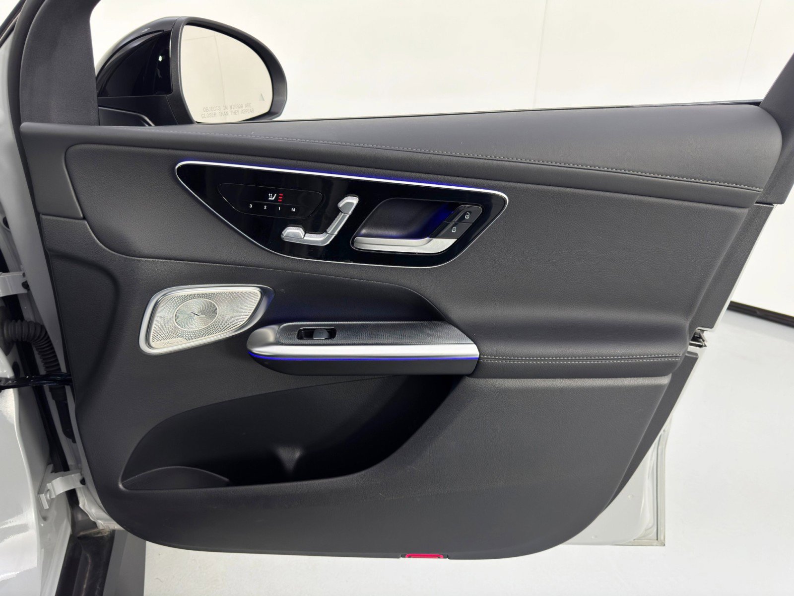 Used 2025 Mercedes-Benz GLC 300 4MATIC w/ AMG Line image 47