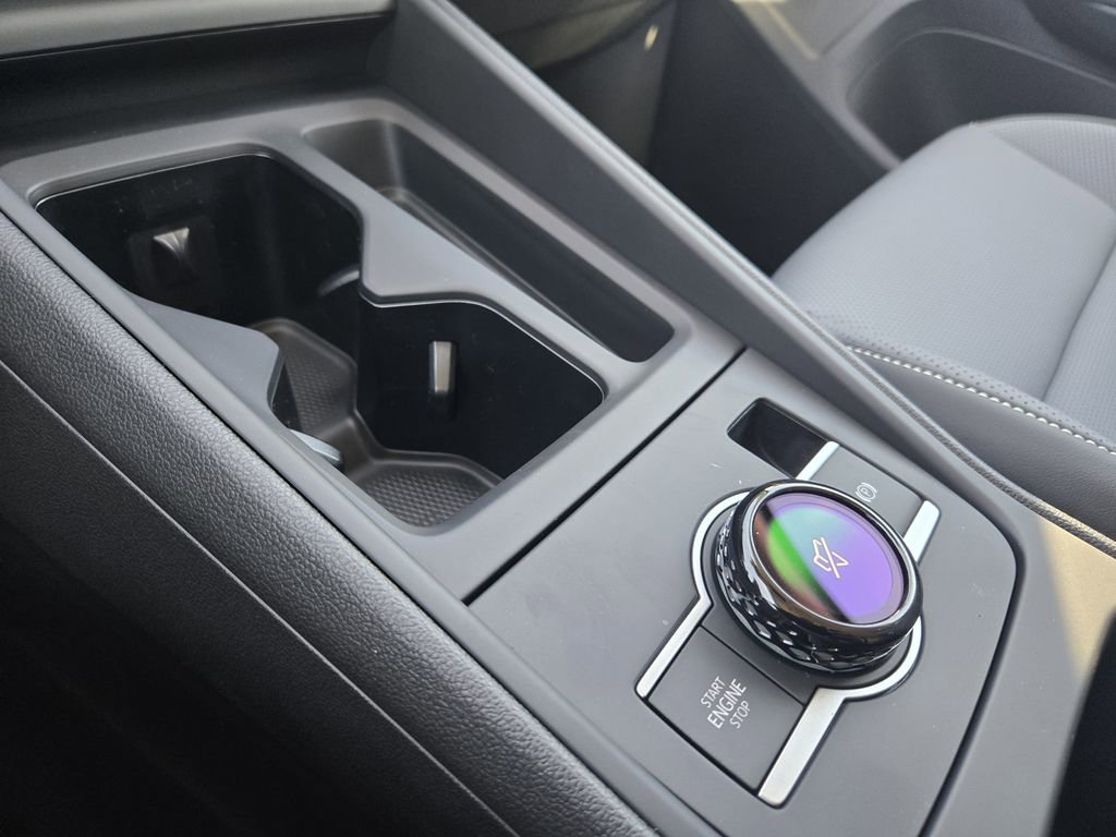 New 2026 Volkswagen Tiguan SE image 17