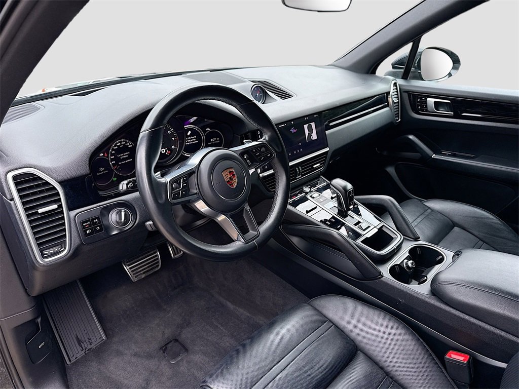 Used 2019 Porsche Cayenne S w/ Premium Plus Package image 10