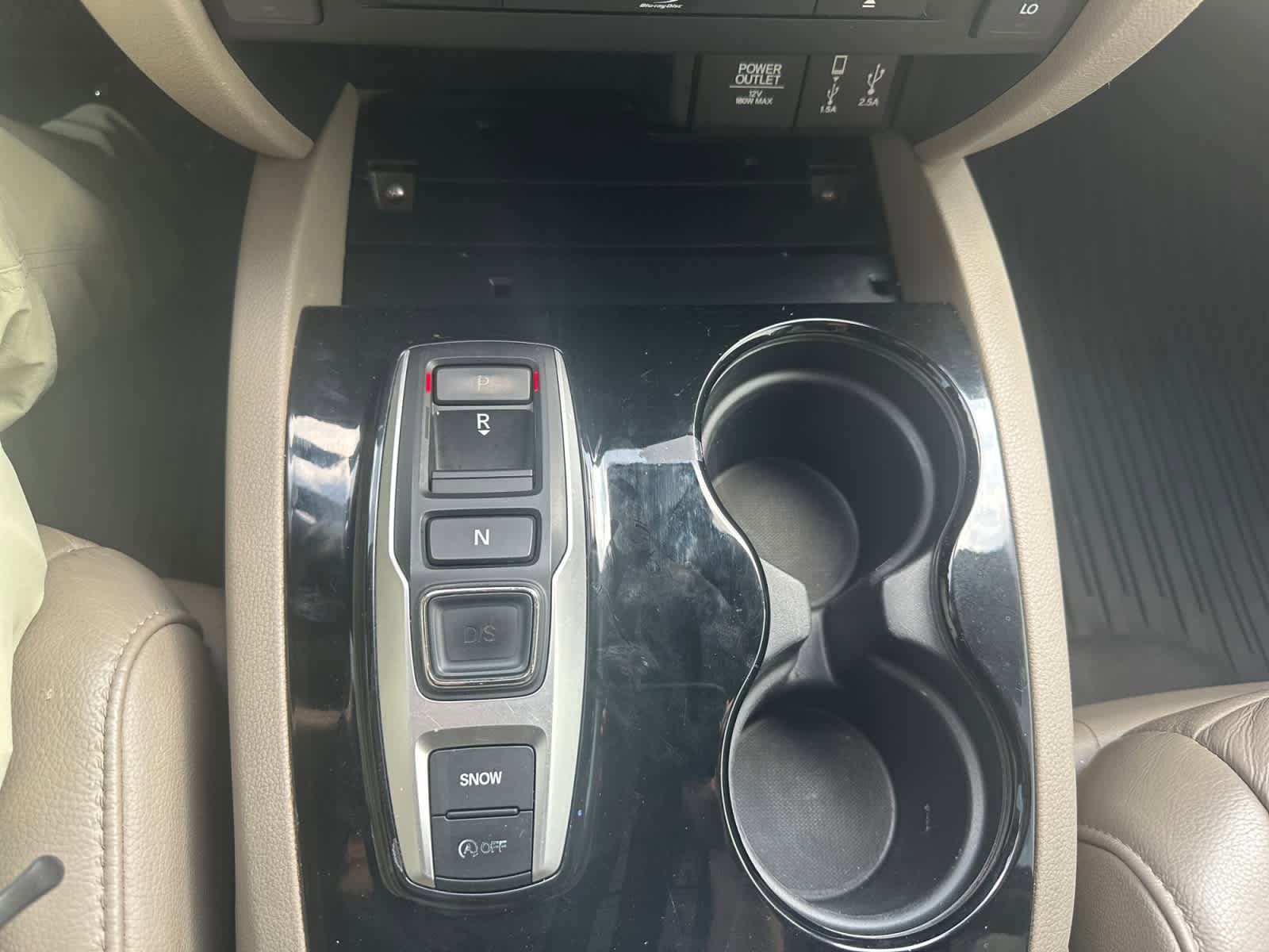 Used 2017 Honda Pilot Touring image 12