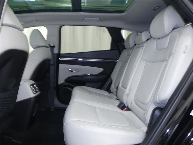 Used 2024 Hyundai Tucson Limited image 24