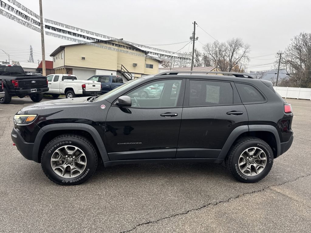 Used 2020 Jeep Cherokee Trailhawk w/ Cold Weather Group image 8
