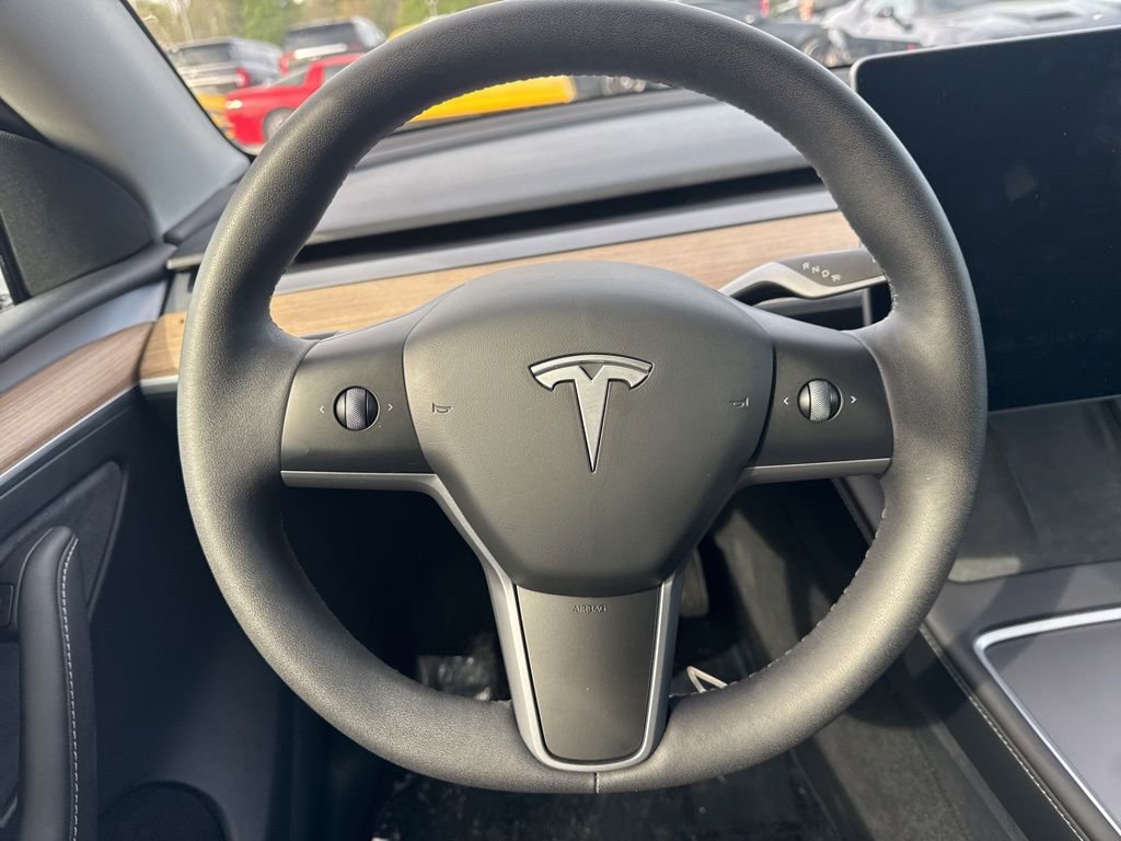 Used 2023 Tesla Model Y 2WD image 14