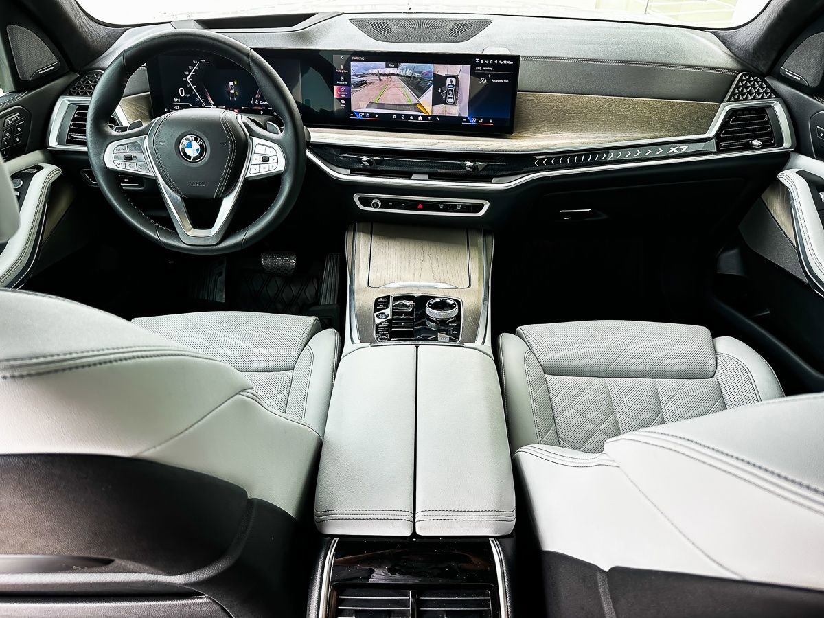 Certified 2024 BMW X7 xDrive40i w/ Executive Package image 29