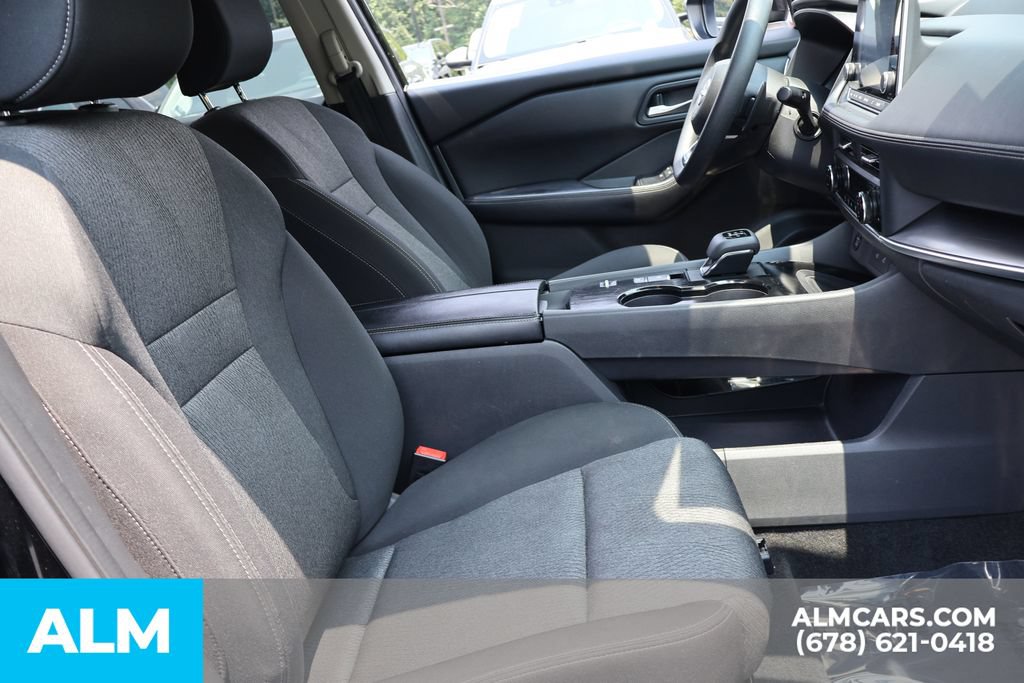 Used 2024 Nissan Rogue SV FWD image 27