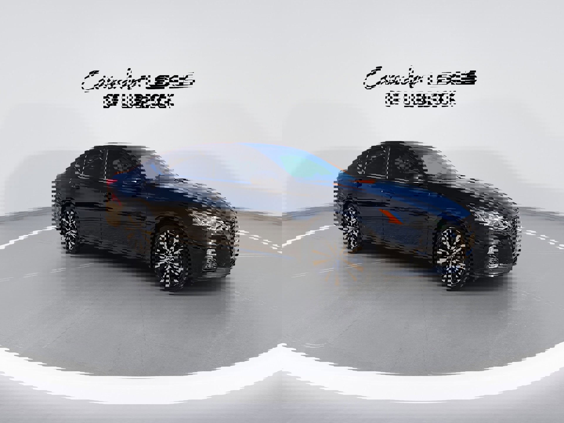 Used 2022 Nissan Altima 2.5 SR image 2