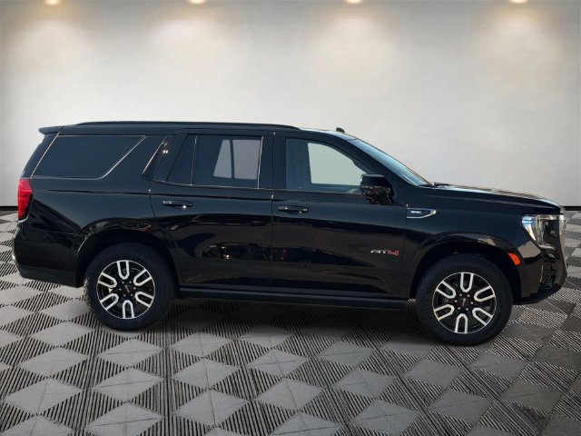 Used 2023 GMC Yukon AT4 w/ AT4 Premium Plus Package AWD/4WD image 5