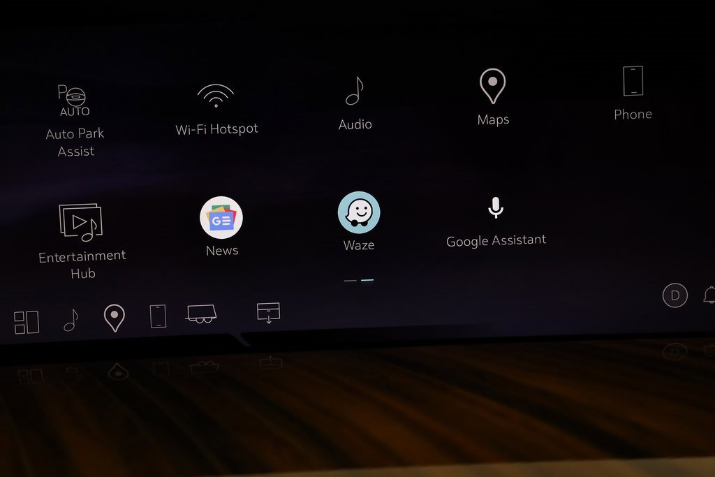 Used 2025 Cadillac Escalade Sport Platinum w/ LPO, ONYX Package image 28