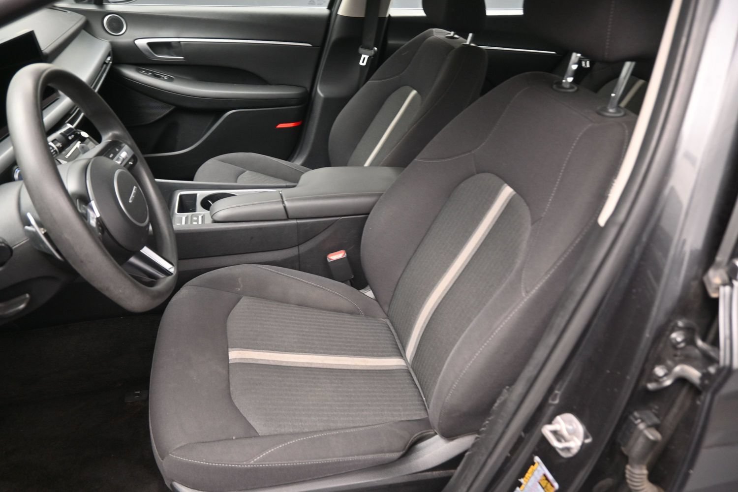 Used 2025 Hyundai Sonata SEL FWD image 19