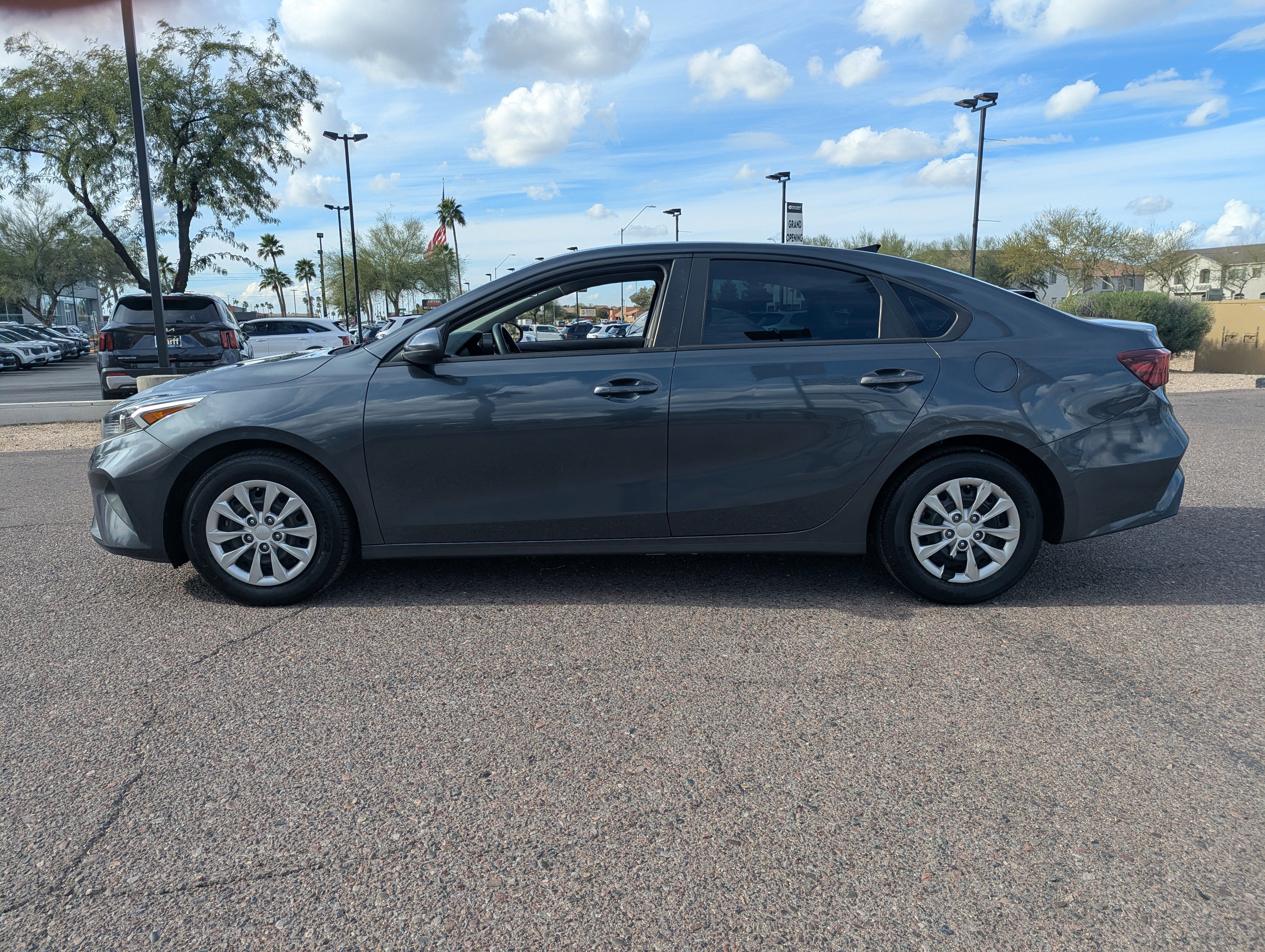 Certified 2022 Kia Forte Sedan image 5