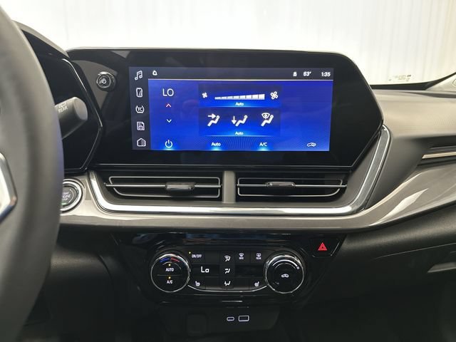 New 2026 Chevrolet Trax ACTIV w/ Sunroof Package FWD image 18