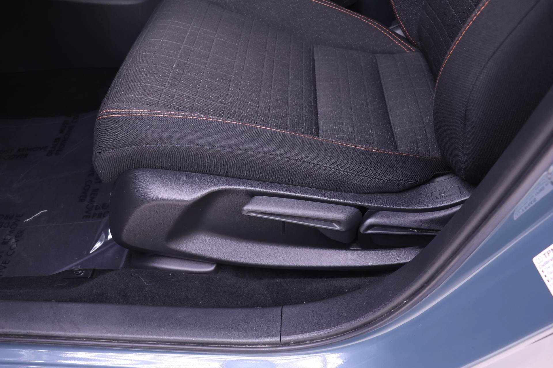 Certified 2025 Honda HR-V Sport image 11