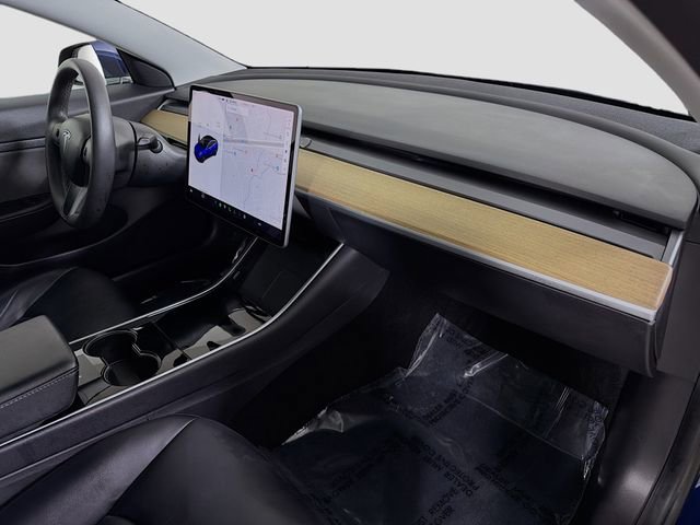 Used 2020 Tesla Model 3 Standard Range RWD image 29