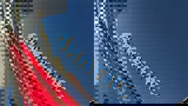 Certified 2025 Mercedes-Benz GLC 300 GLC 300 image 11