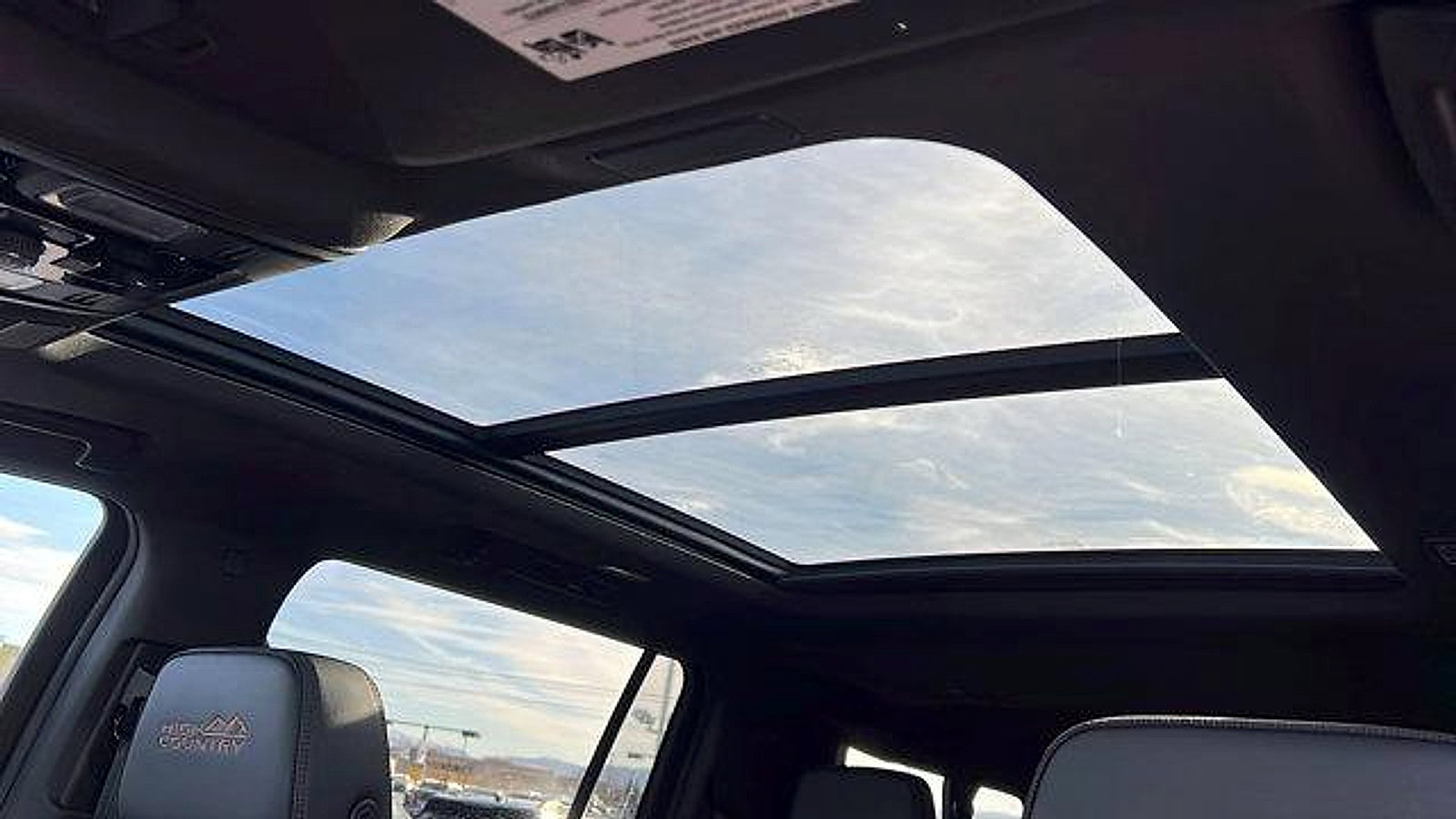 New 2026 Chevrolet Suburban High Country image 35