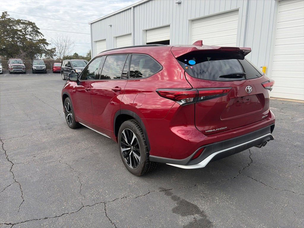 Used 2021 Toyota Highlander XSE image 5