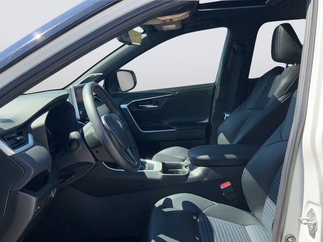 Used 2020 Toyota RAV4 XSE AWD/4WD image 18