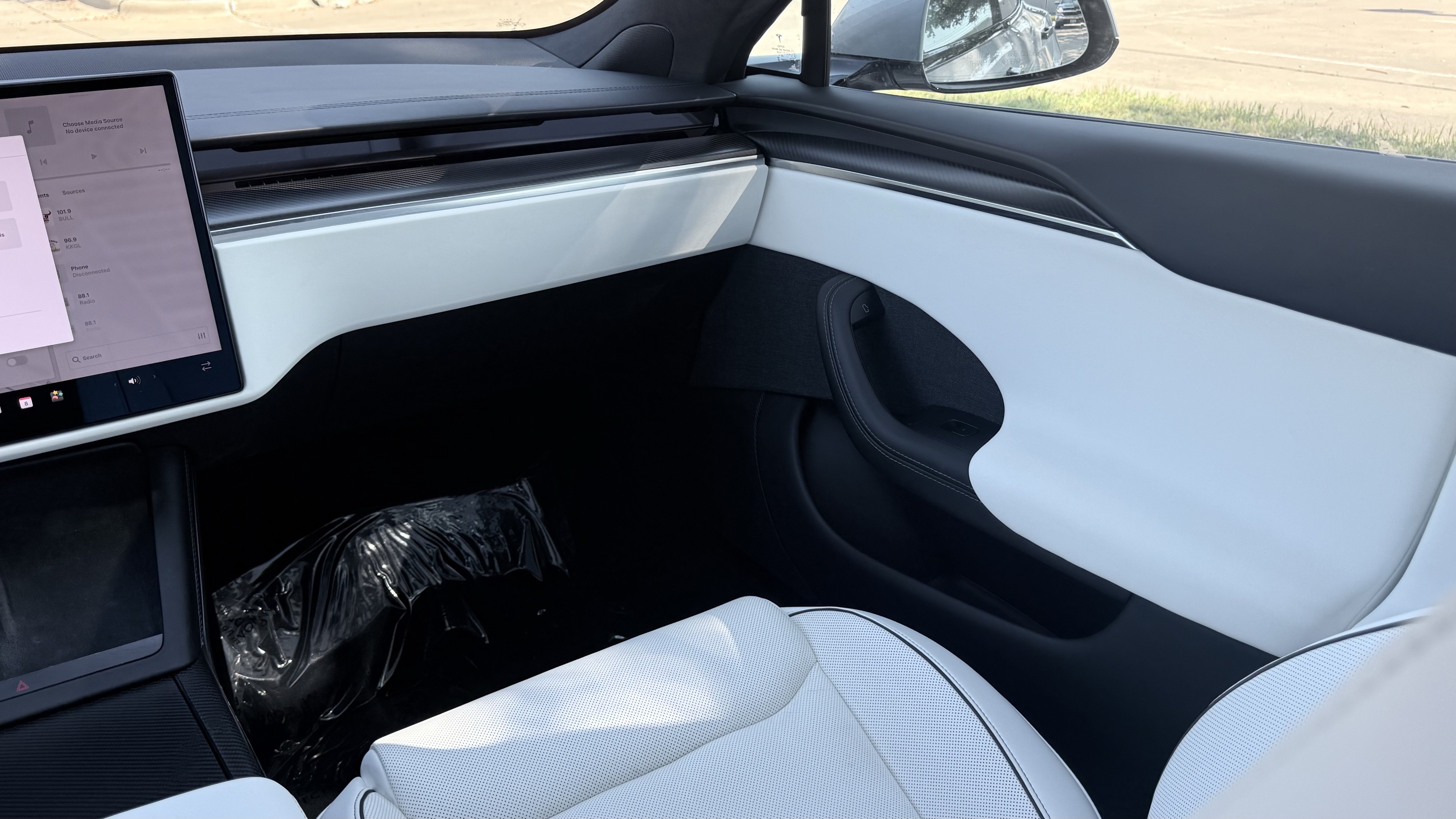 Used 2024 Tesla Model S Plaid AWD/4WD image 14