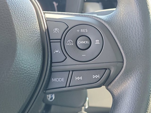 Used 2026 Toyota Corolla LE image 31