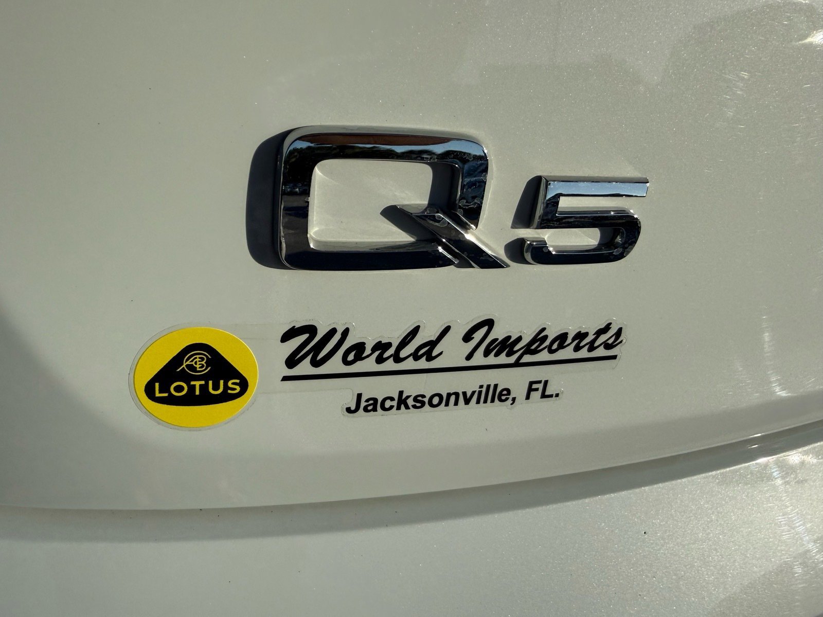 Used 2024 Audi Q5 e Premium Plus w/ Premium Plus Package image 19