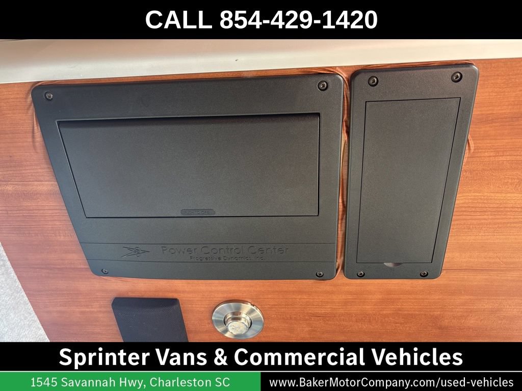 Used 2016 Mercedes-Benz Sprinter 3500 image 54