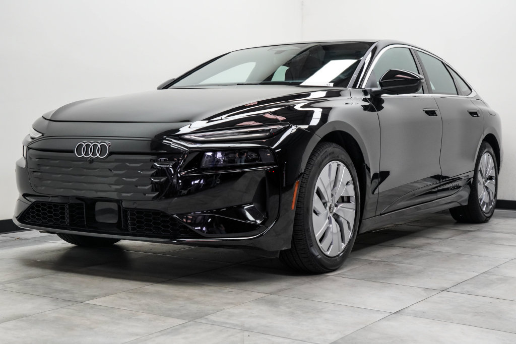 Used 2025 Audi A6 e-tron Premium w/ Ultra Package RWD image 8