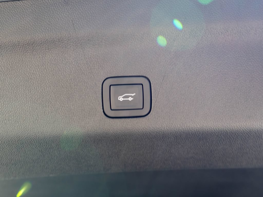 New 2026 GMC Yukon AT4 w/ AT4 Premium Plus Package AWD/4WD image 35