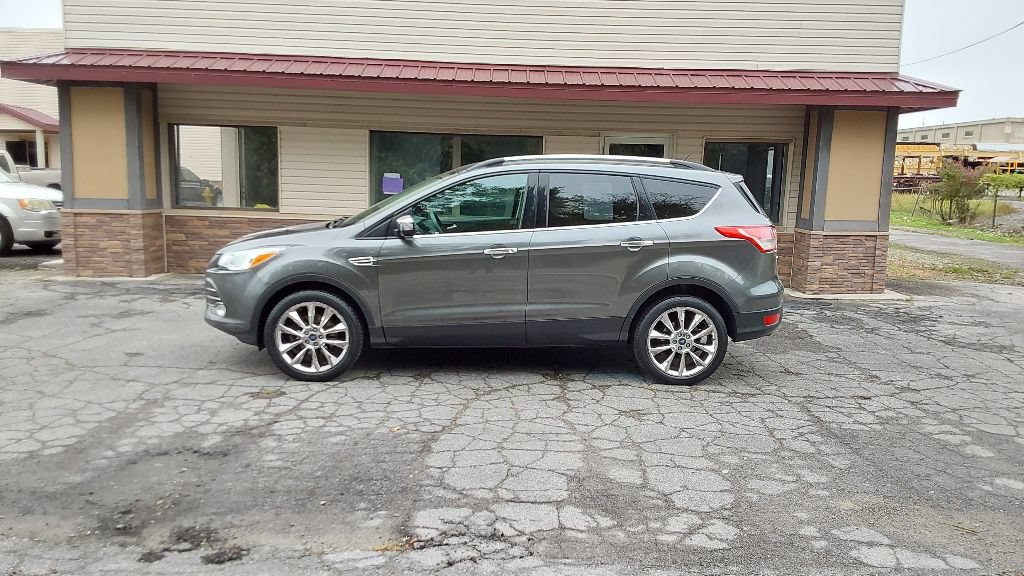 Used 2015 Ford Escape SE w/ SE Chrome Package AWD/4WD image 1