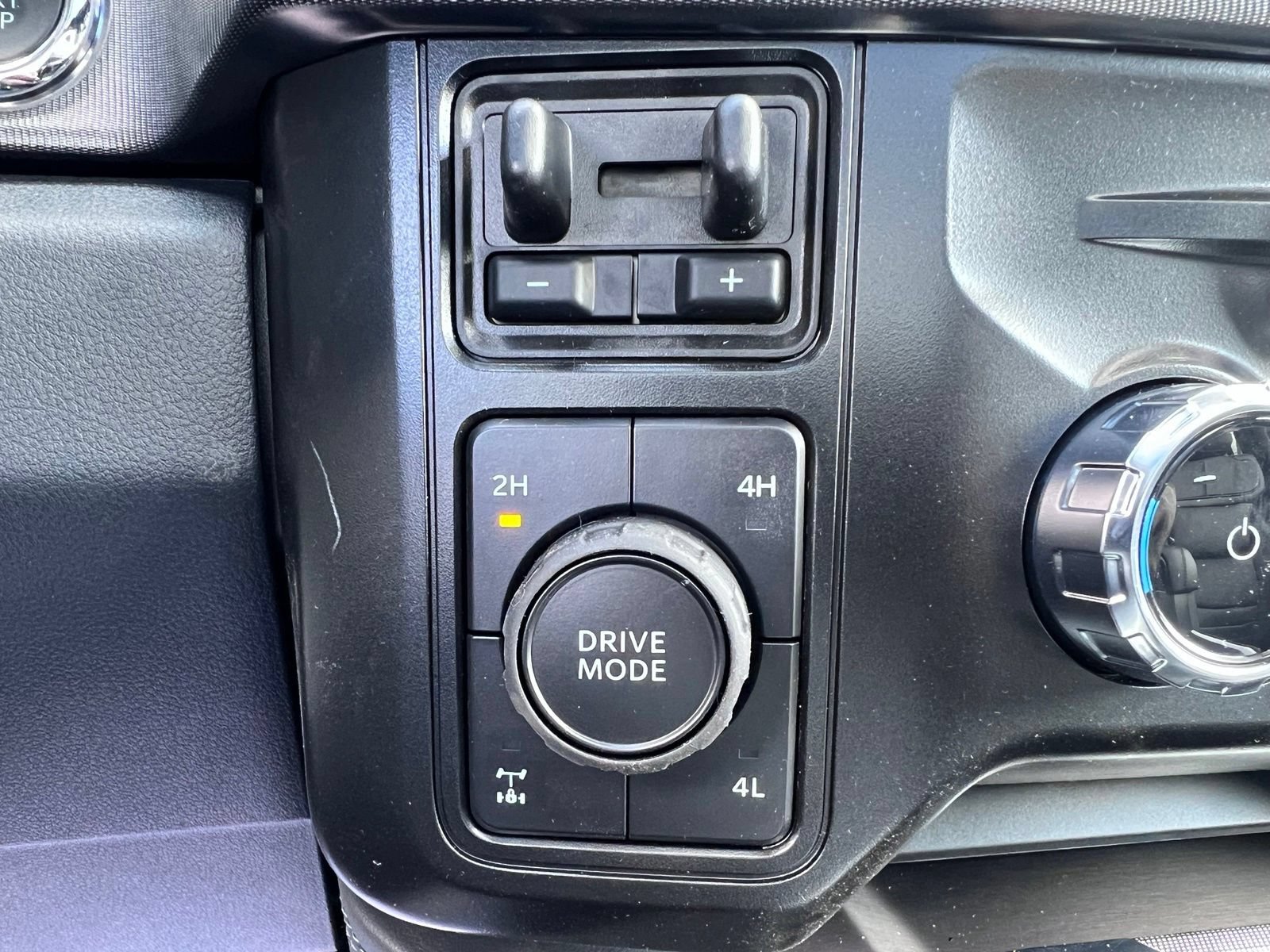 New 2026 Ford F350 Platinum AWD/4WD image 40