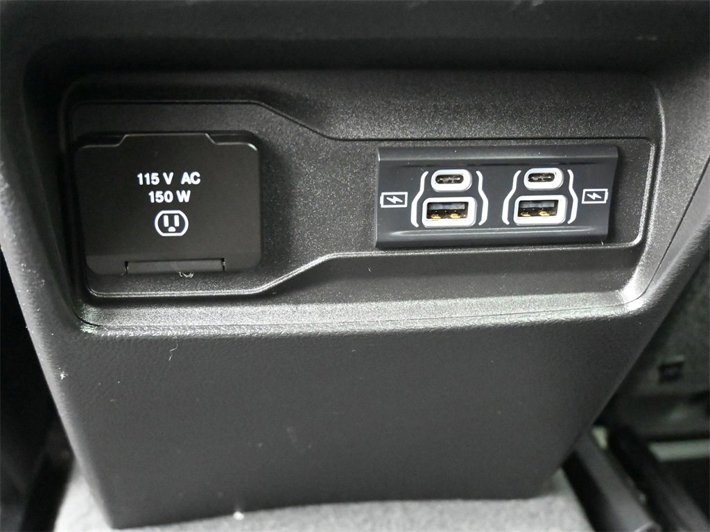 Used 2023 Jeep Grand Cherokee Altitude image 20
