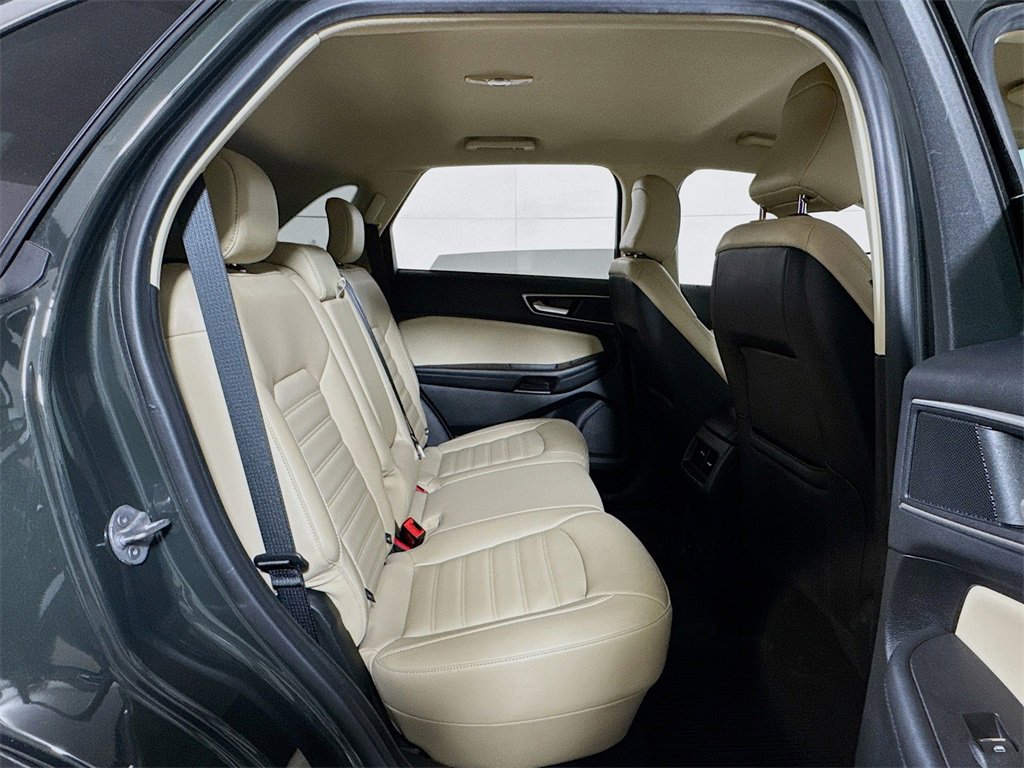 Used 2022 Ford Edge SEL w/ Convenience Package image 24