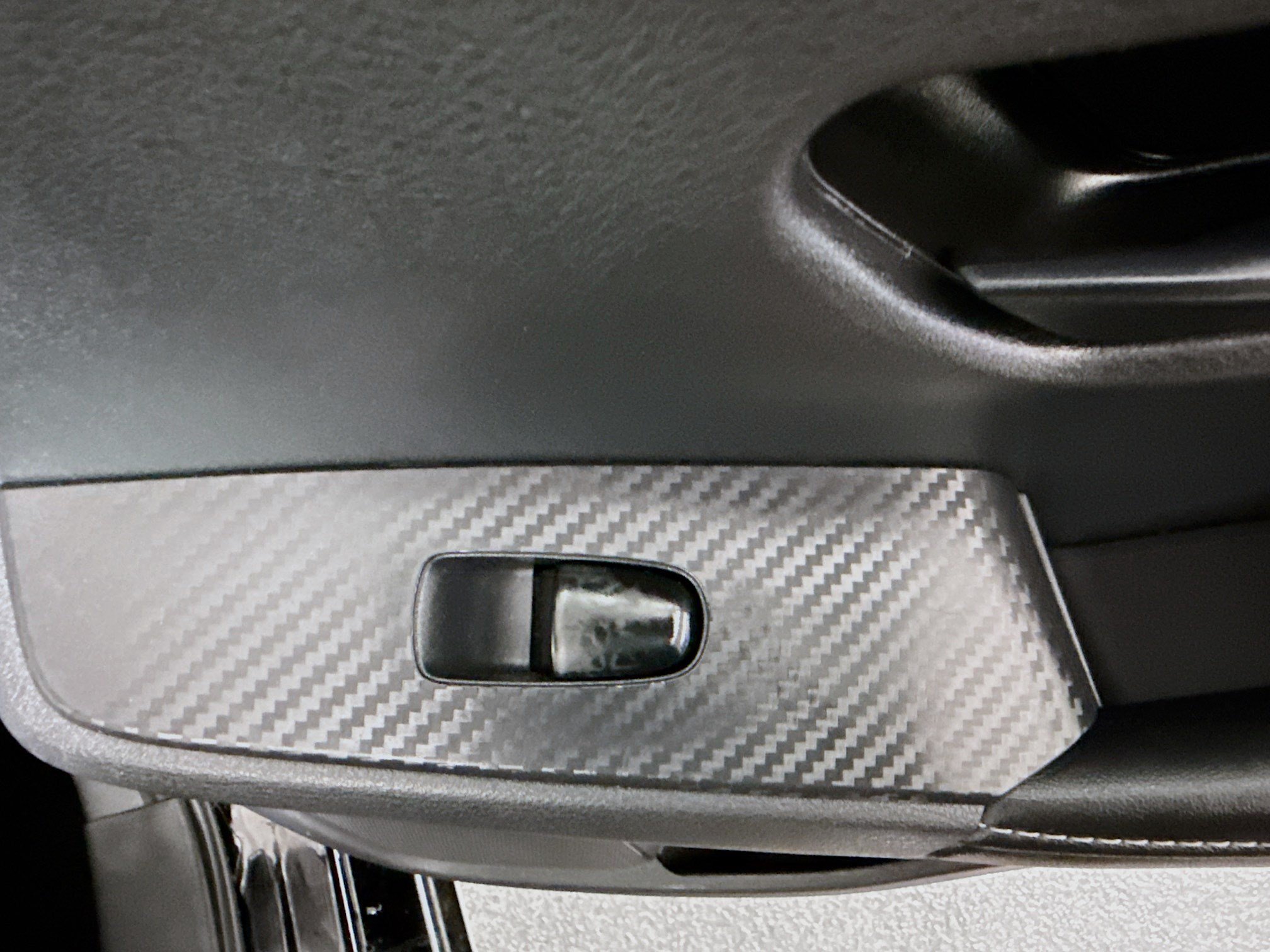 Used 2025 Nissan Sentra SV FWD image 31