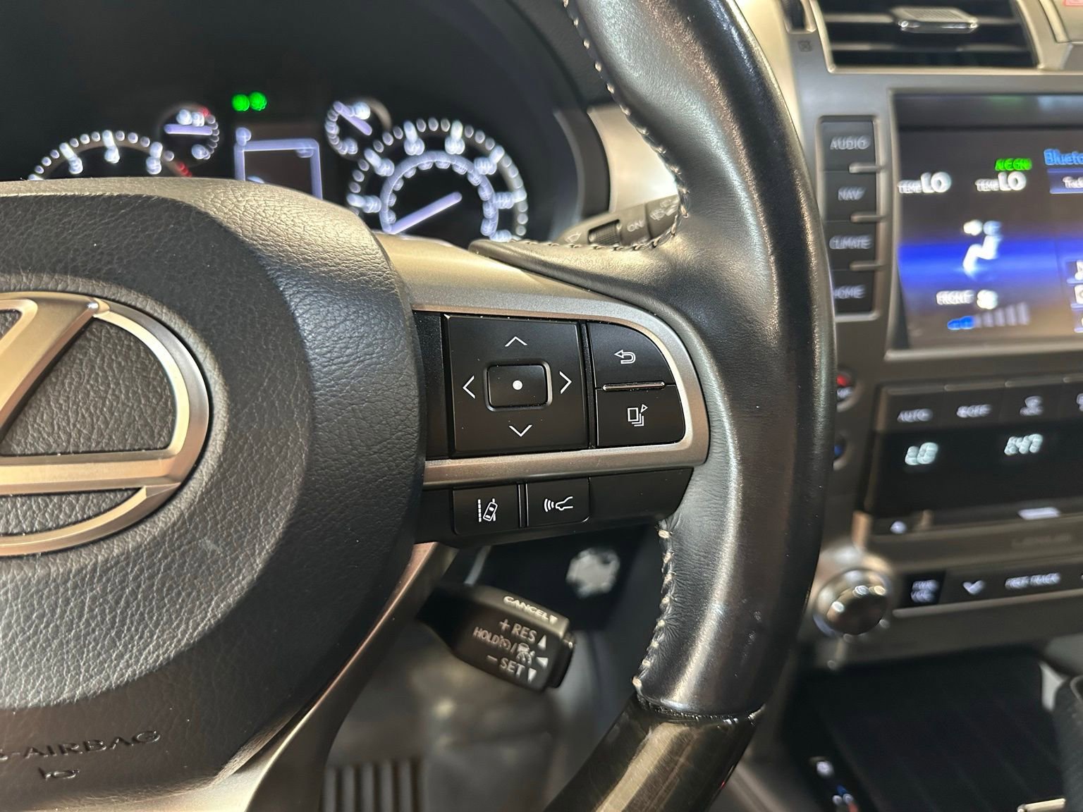Used 2020 Lexus GX 460 Premium AWD/4WD image 18