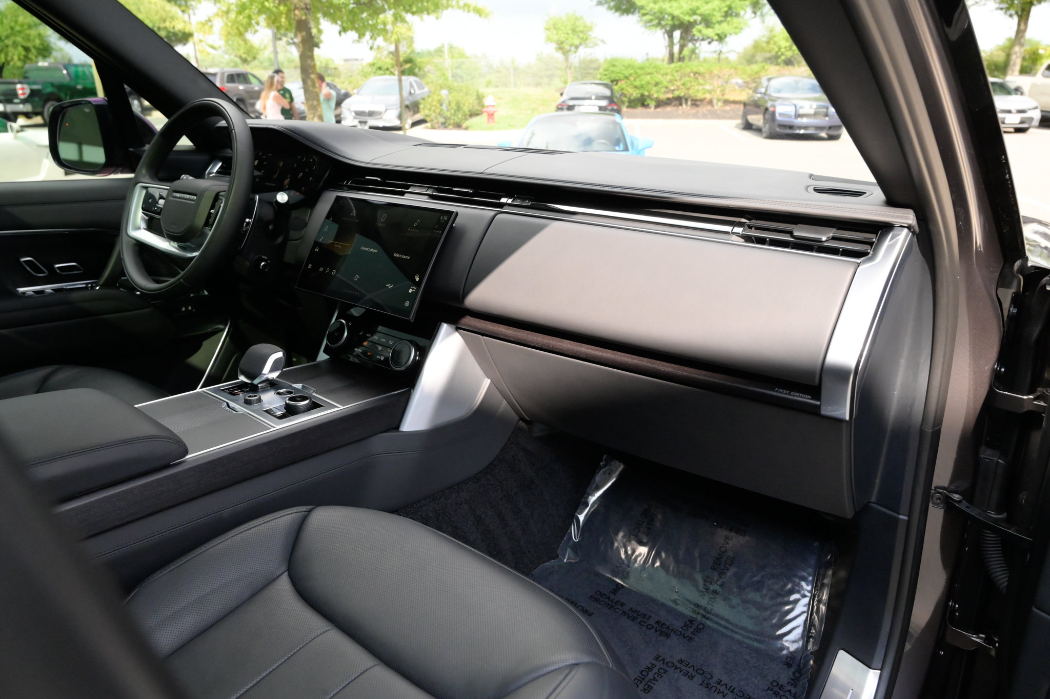 Used 2023 Land Rover Range Rover Long Wheelbase First Edition AWD/4WD image 63