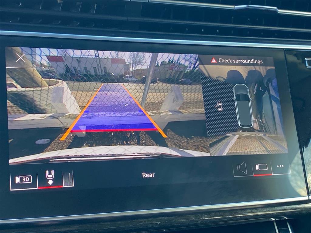 Used 2023 Audi Q7 3.0T Premium w/ Convenience Package image 17