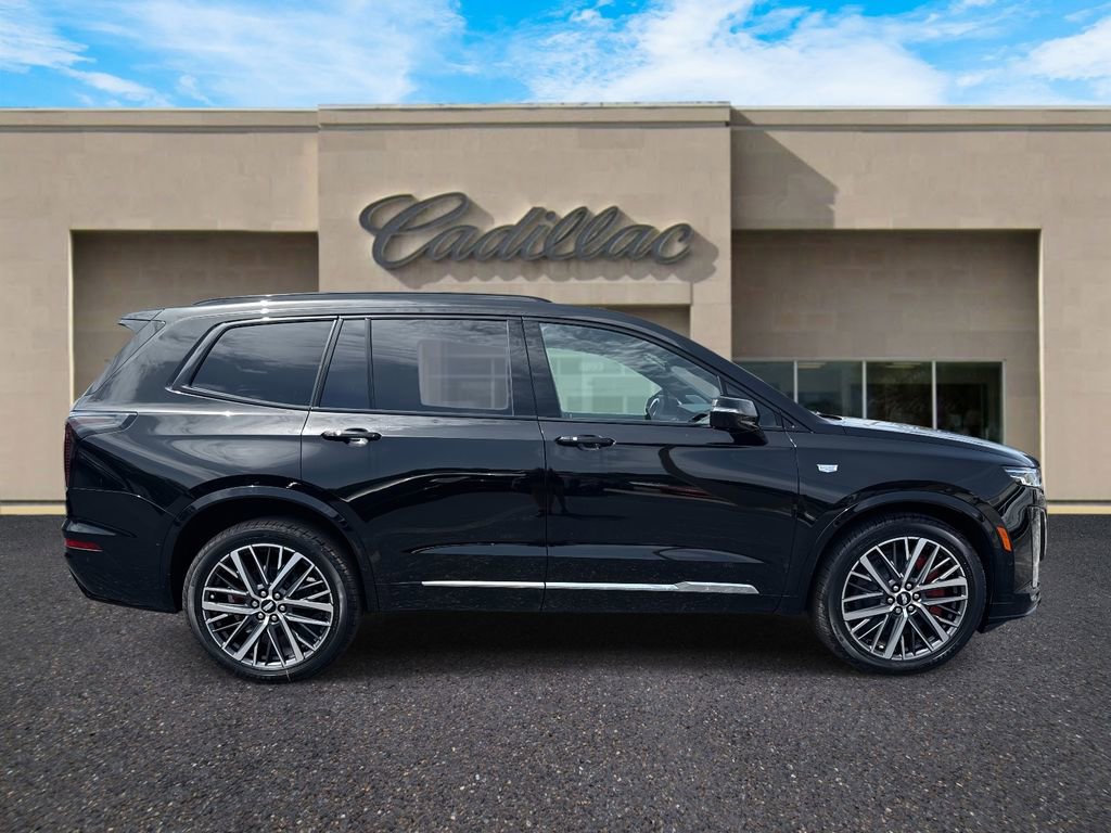 New 2025 Cadillac XT6 Sport w/ Technology Package image 2