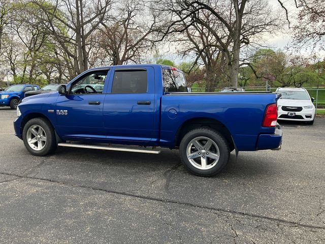 Used 2017 RAM 1500 Express w/ Express Value Package AWD/4WD image 3