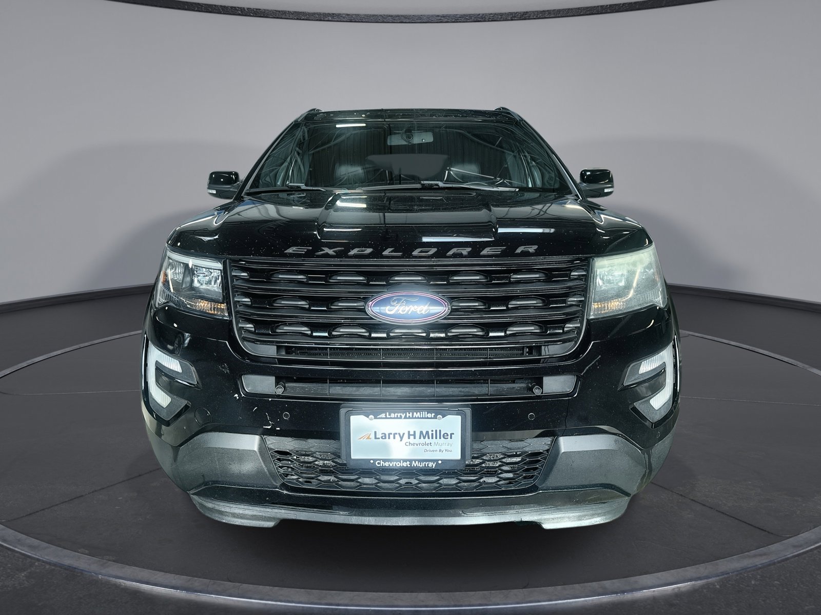 Used 2017 Ford Explorer Sport AWD/4WD image 2