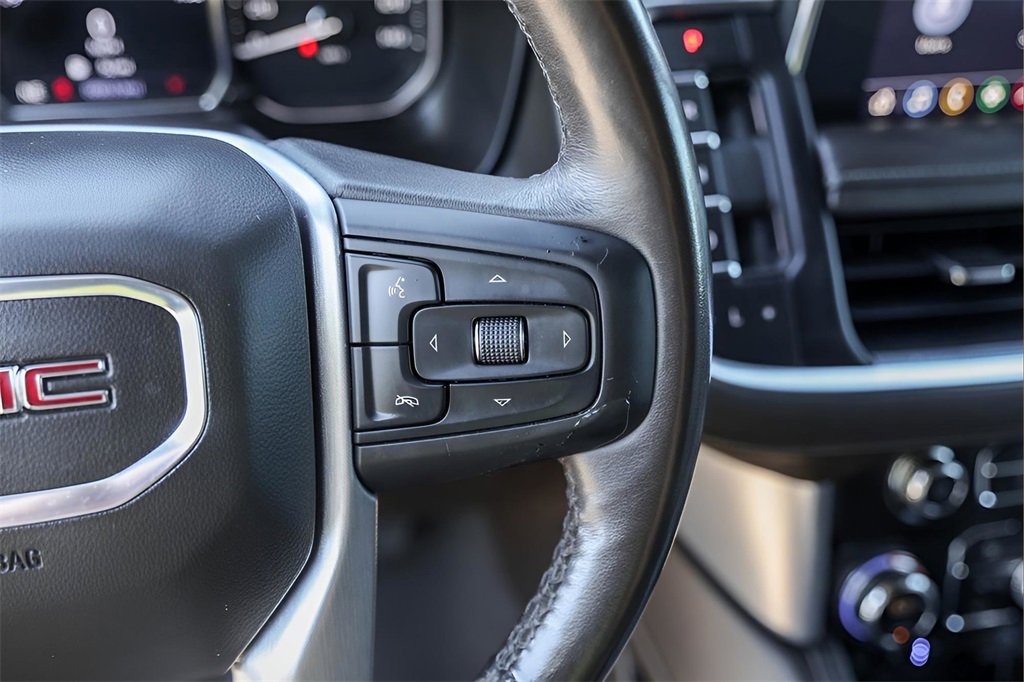 Used 2021 GMC Yukon SLT w/ SLT Luxury Plus Package image 13